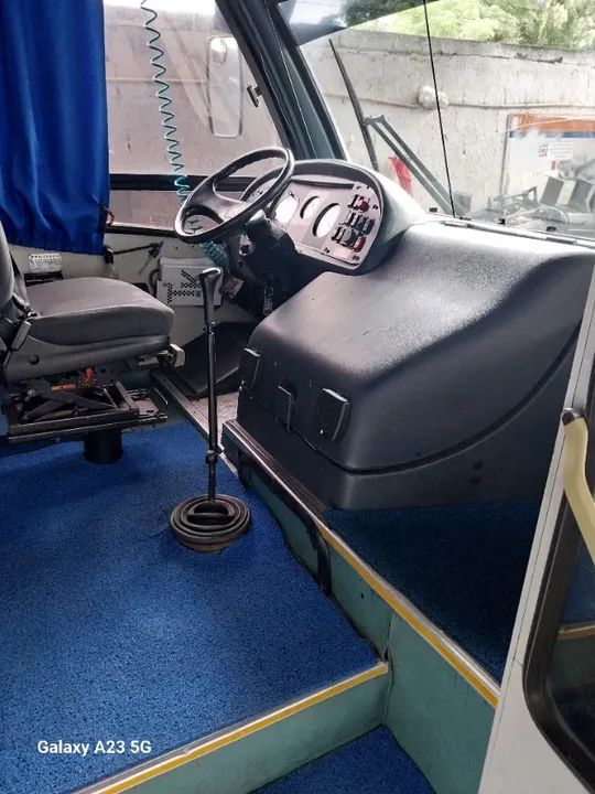 Micro onibus Mercedes lo 812 com bomba injetora 2003.03 - Foto 4