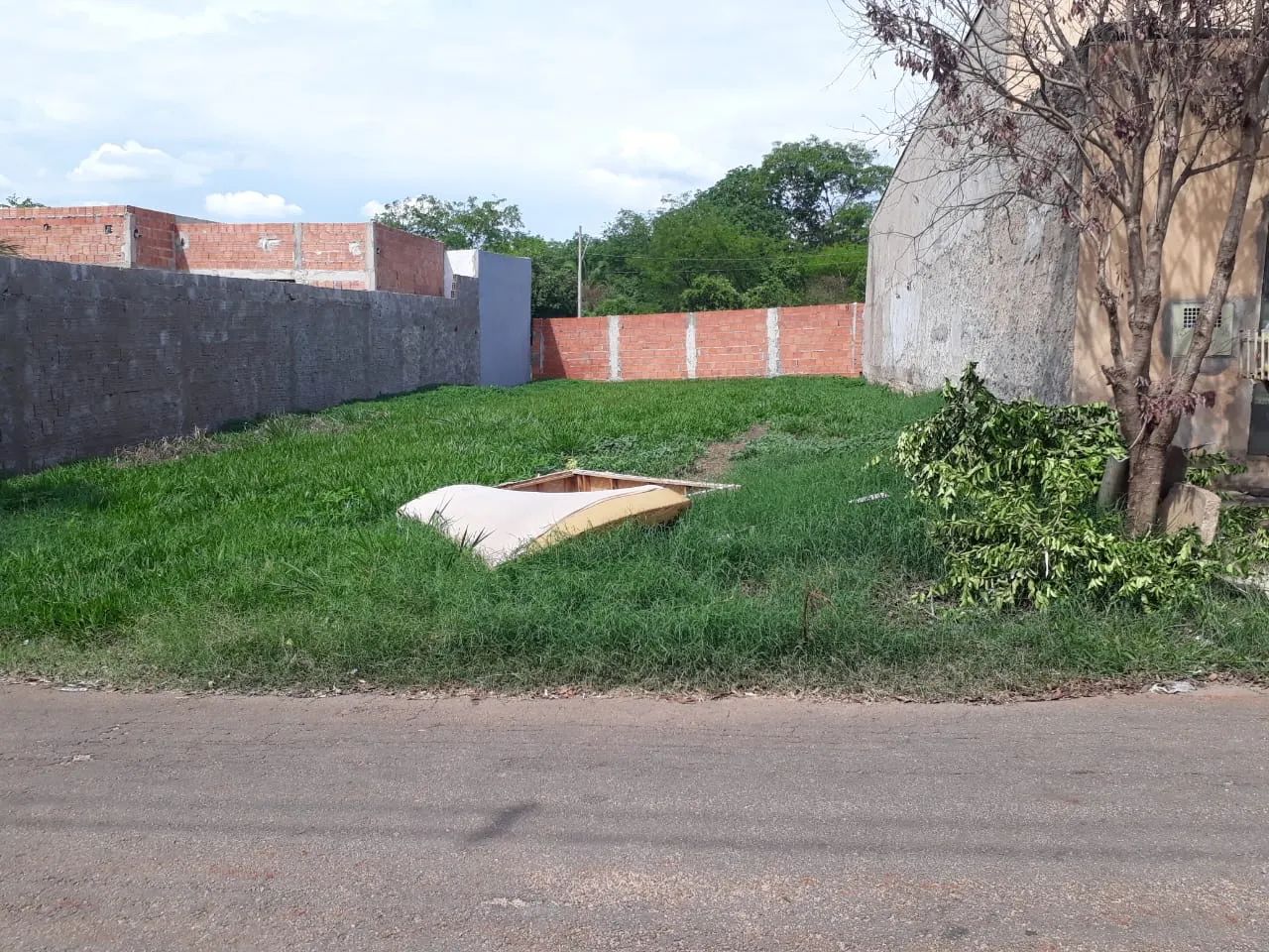 Terreno plano em ótima localização 