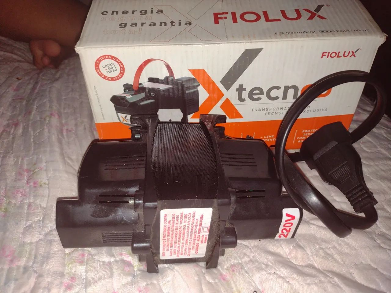 Transformador FIOLUX Tecno 127/220V 1000W - Novo - Foto 2