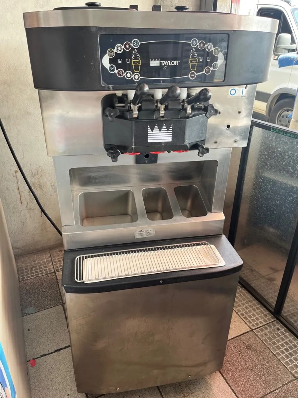 Máquina de sorvete taylor c712 com bomba