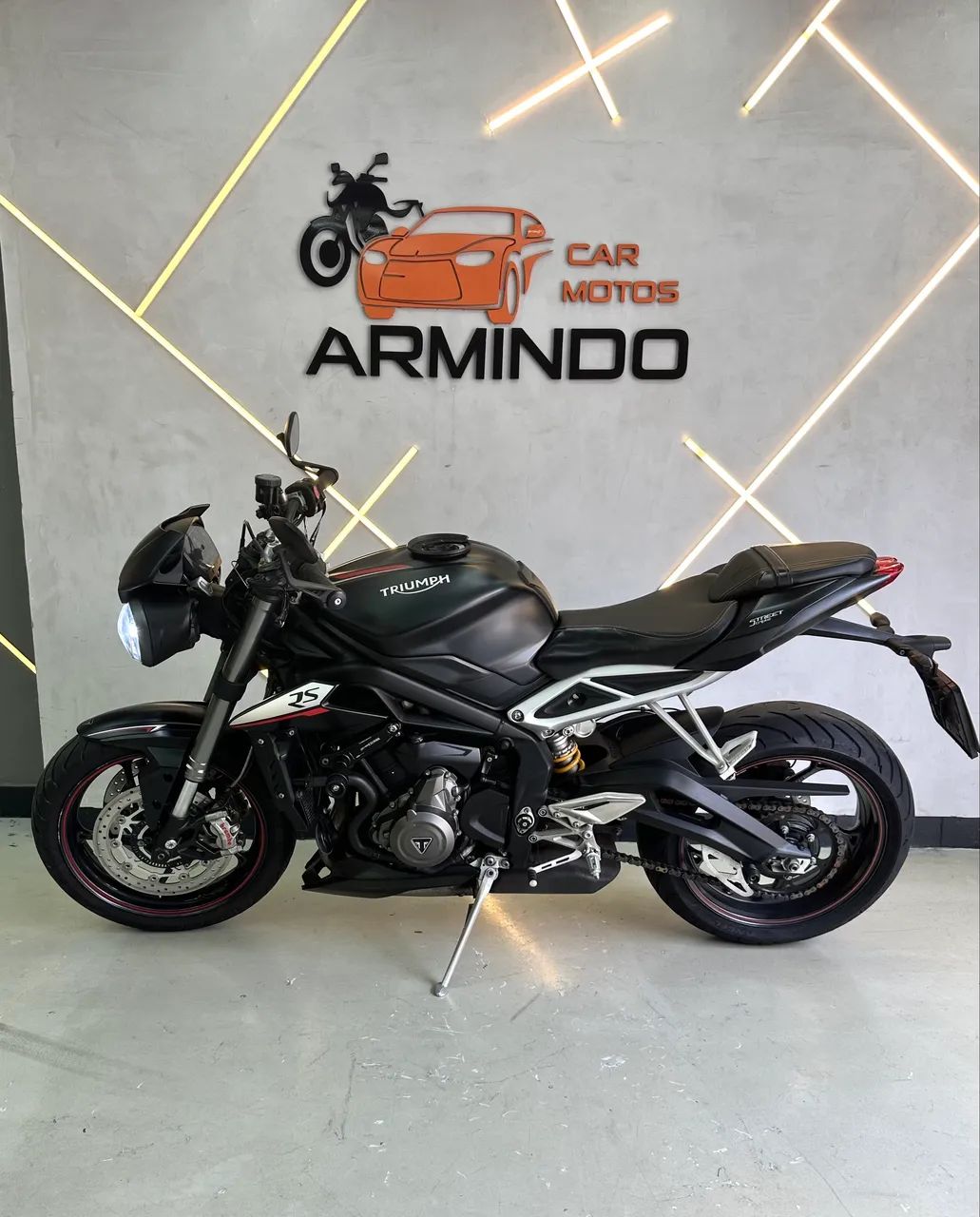 Triumph street Triple 765 RS - Ano 2019 - 28 mil km  - Foto 7