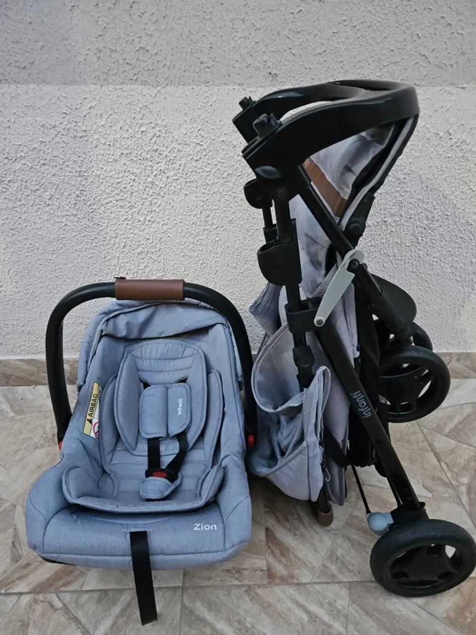 Carrinho de bebê Infanti Breeze + bebê conforto  - Foto 3