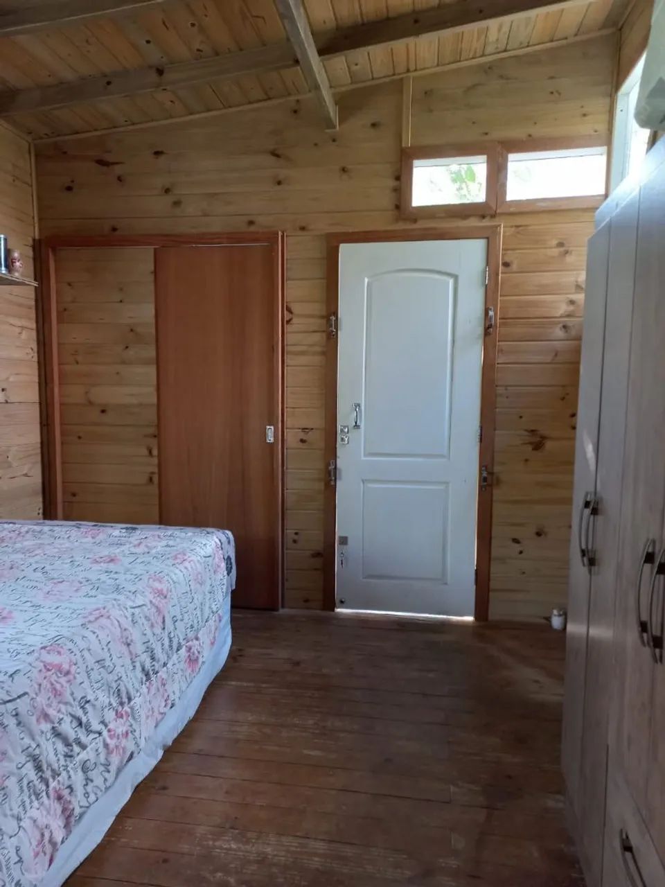 Foto - Florianópolis - Armação do Pântano do Sul