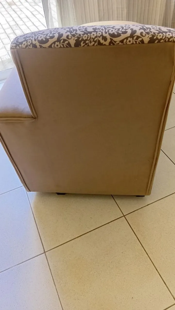 Vende- se bem conservado