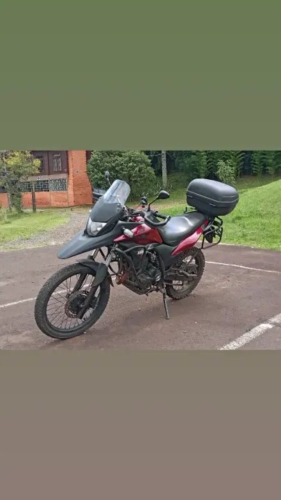 XRE 300 - Equipada e completa