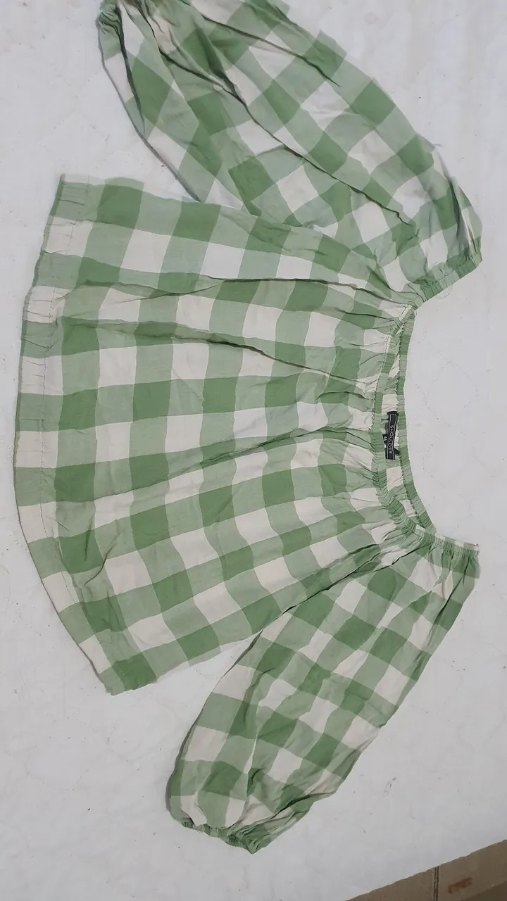 Blusa/cropped Verde Marca SHOULDER
