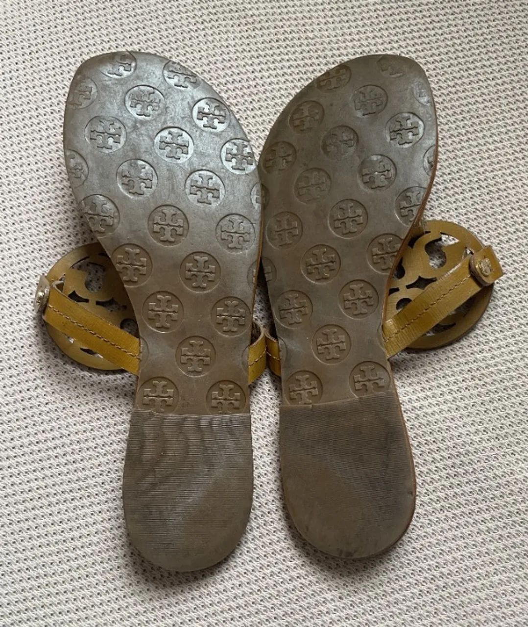 SANDALIA MILER TORY BURCH 37 COURO MARROM - Foto 6