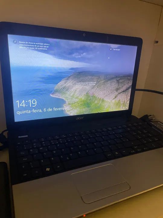 Notebook Acer - 6gb Ram- Core i3- ótimo estado