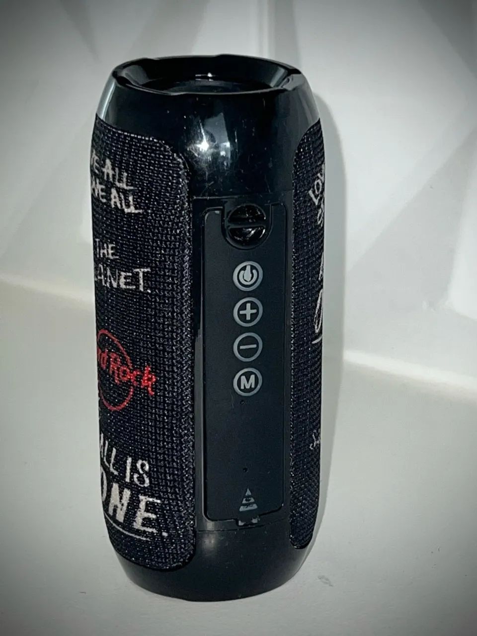 Hard Rock Sound Box64220034525313120