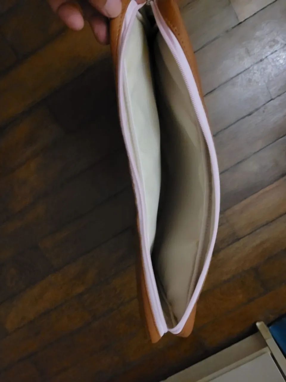 Pasta capa para notebook ipad de luxo ótima qualidade da loja Criare nova acolchoada cor c - Foto 3