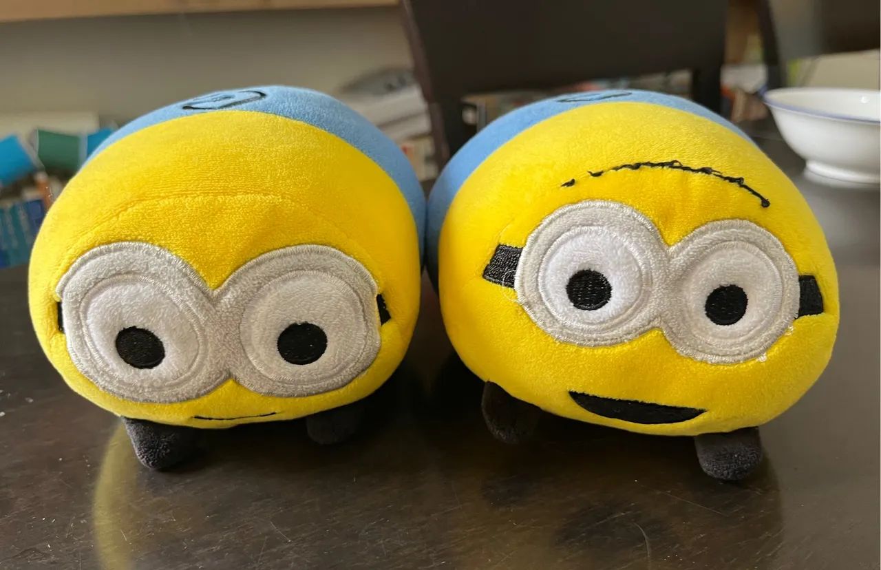 Brinquedo boneco pelucia 2  Minions