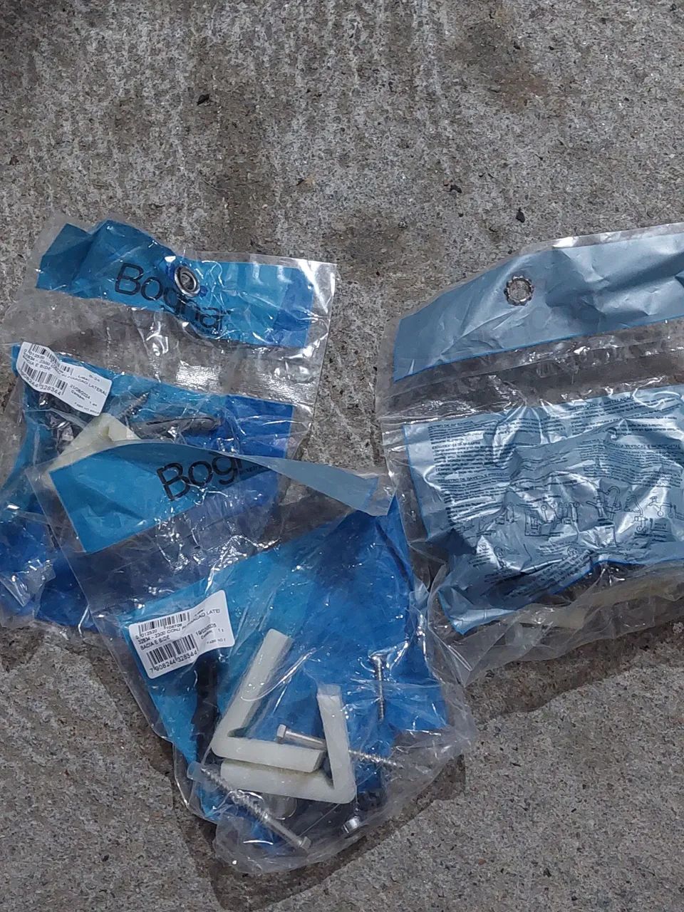 3 un Kit p/ Fixação Lateral de Vaso Sanitário  - Foto 4