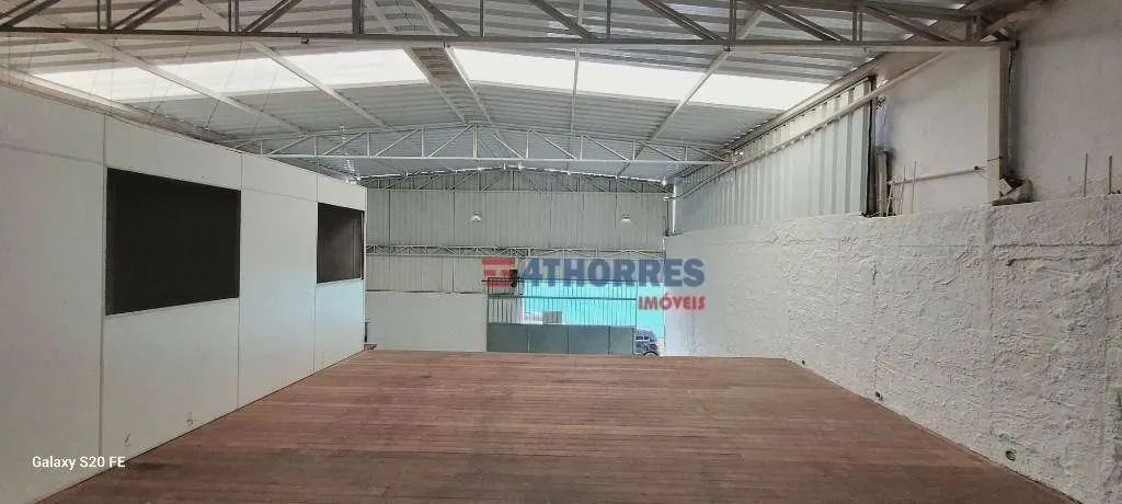 Galpão para alugar, 220 m² por R$ 5.167,00/mês - Jardim Peri Peri - São Paulo/SP