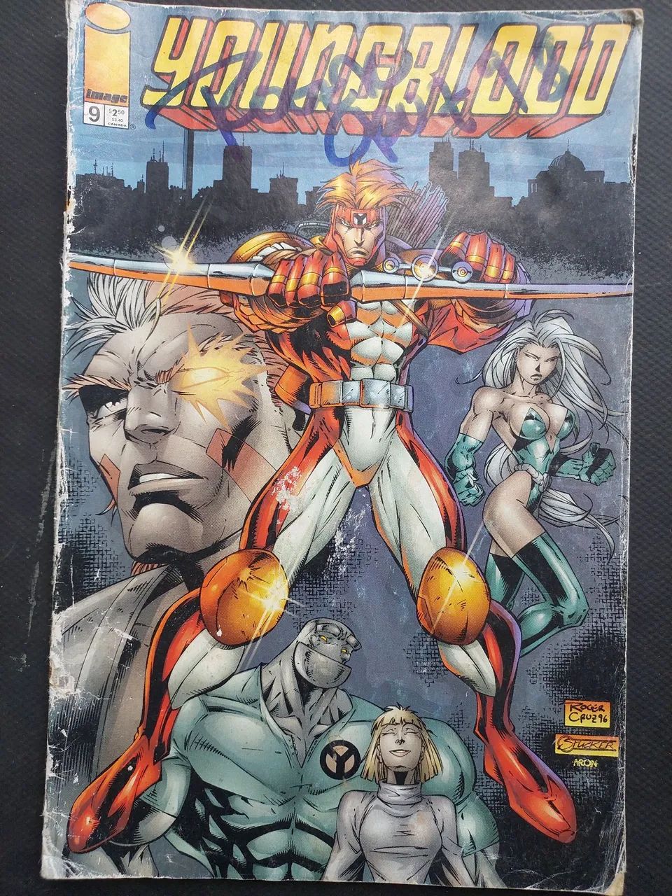 lote Youngblood n4 e n9 assinados pelo artista roger cruz. +fotocopia  capa x man n 24 