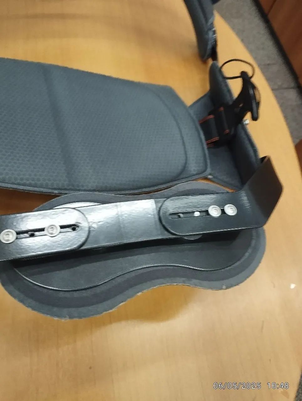 Colete para coluna em ótimo estado e aparelhos auditivos - Foto 3