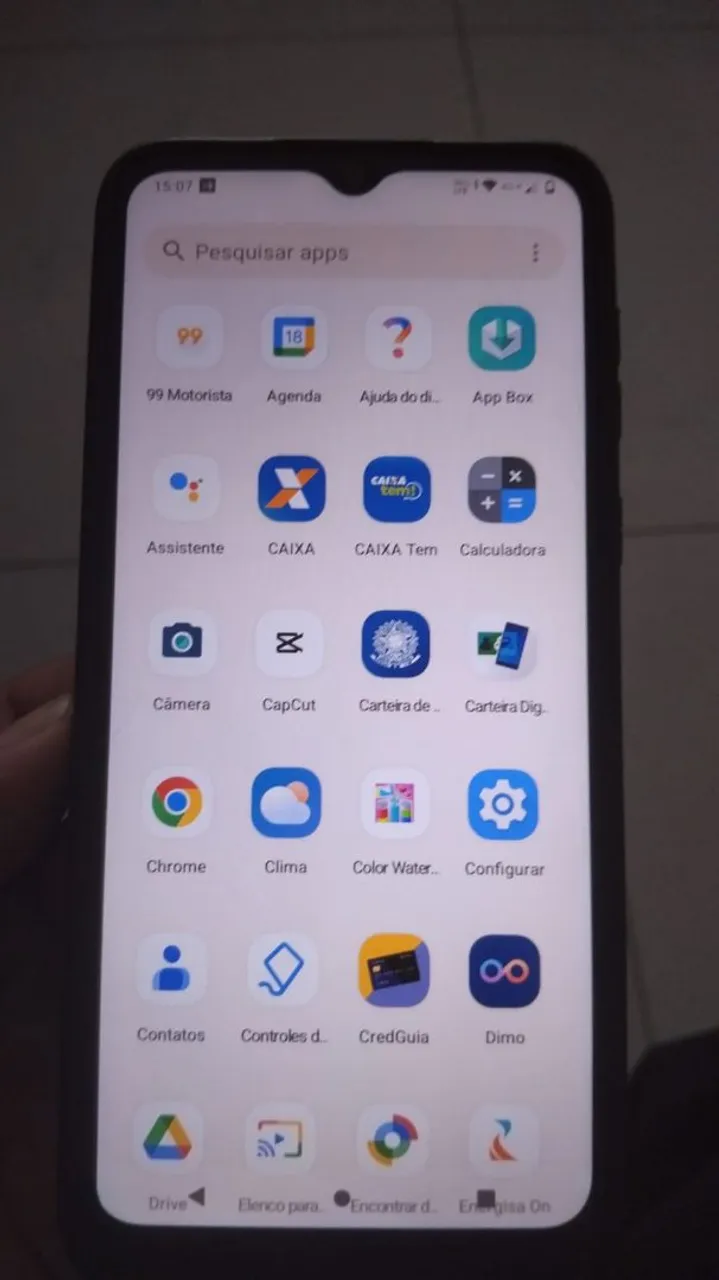 Vendo esse celular moto e 13 64 gigas
