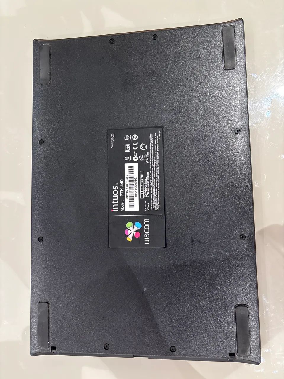 Mesa Digitalizadora Wacom Intuos Ptk-440 sem caneta e cabos e com suporte - Foto 2