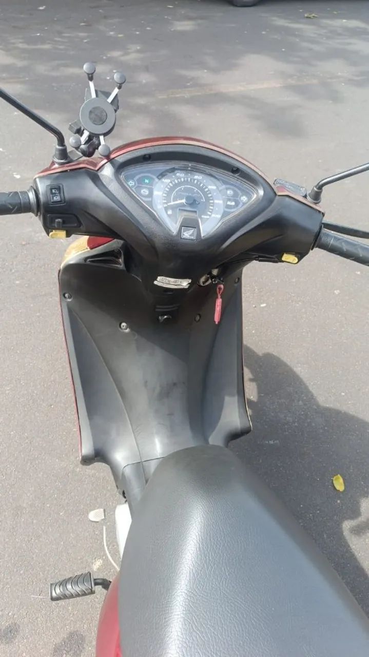 Vendo ou troco por carro  - Foto 2
