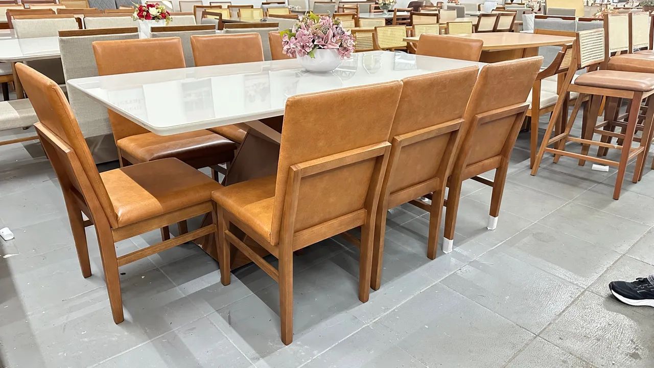 Mesa de Jantar Elegante com Cadeiras madeira 