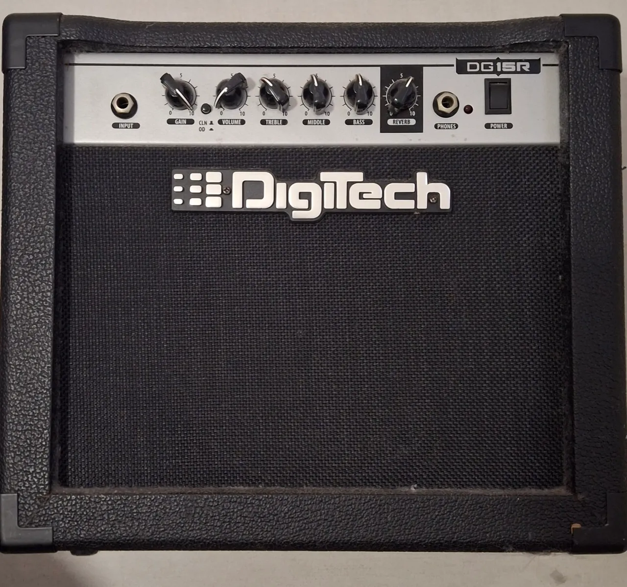 Amplificador de Guitarra Digitech DG15R