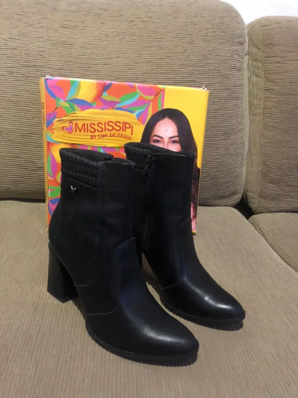 Bota em couro