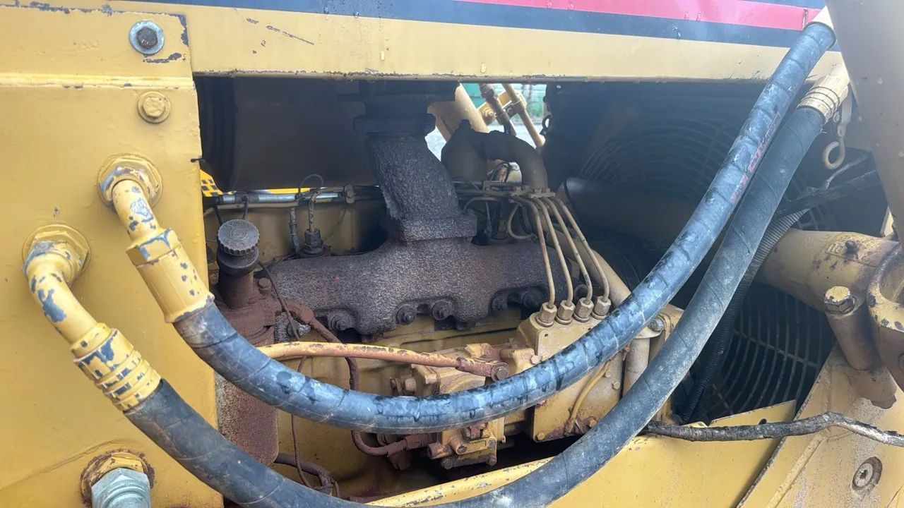 Trator Caterpillar D4E - Foto 4