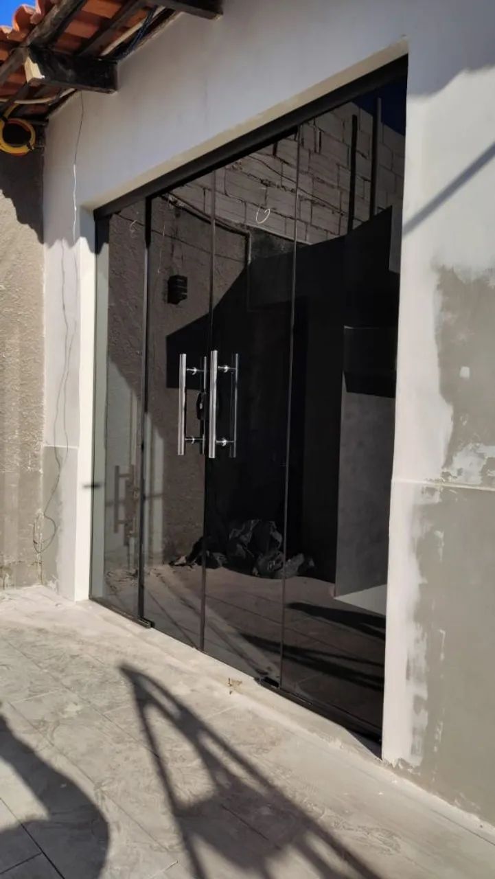 Porta de Vidro Elegante e Moderna 200x210