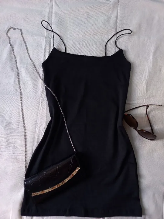 Vestido preto tubinho - Tamanho U