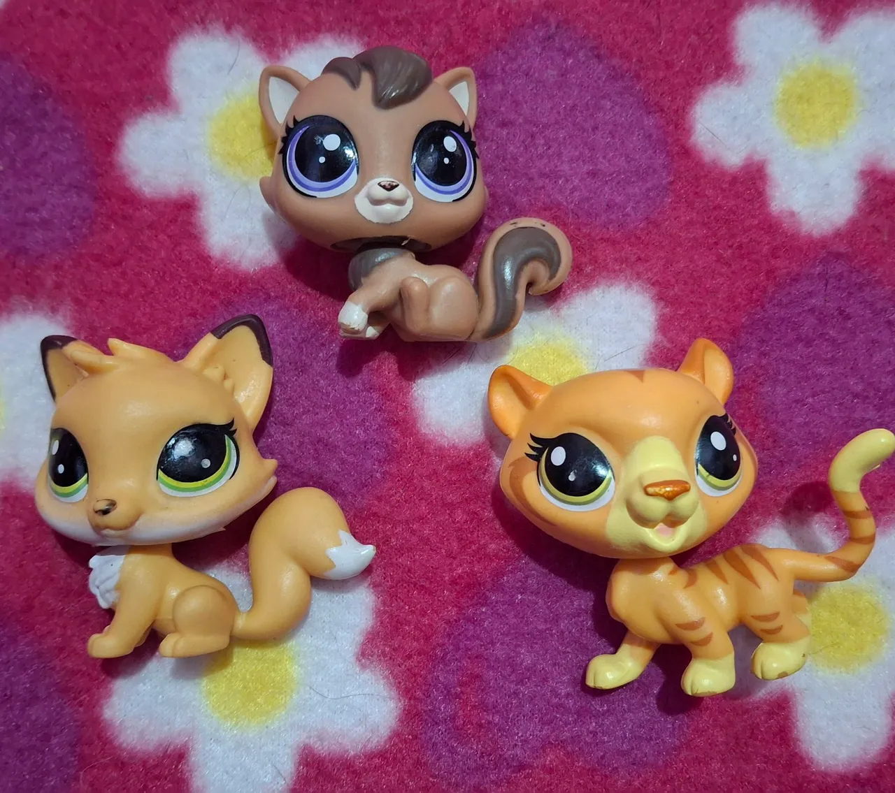 trio littlest pet shop