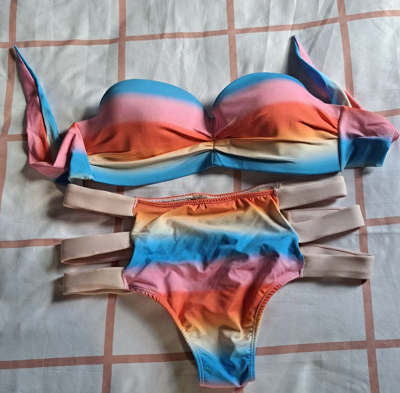 Biquíni Estampado Colorido Hot pants