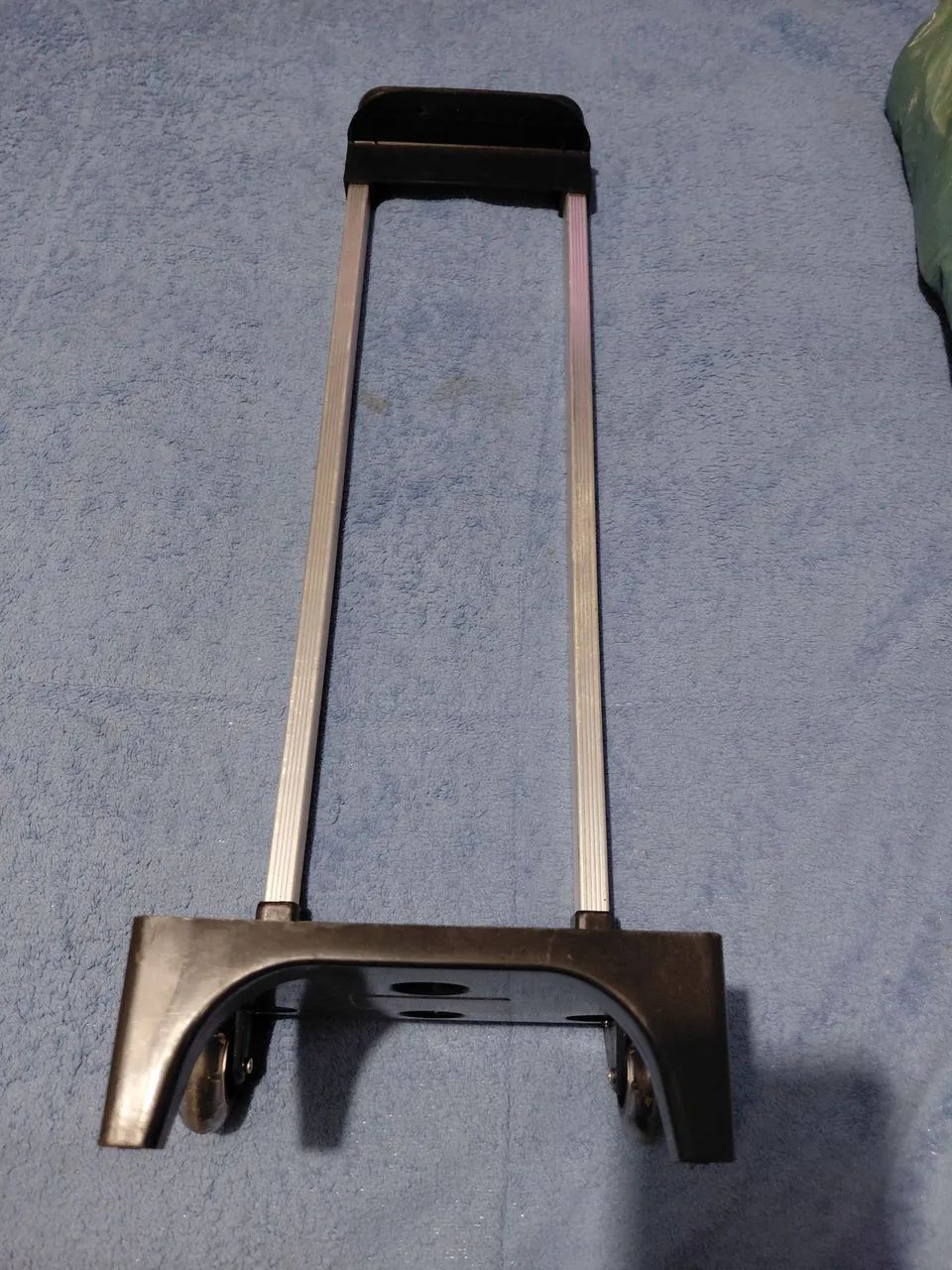 Suporte para mochilas e malas de viagem