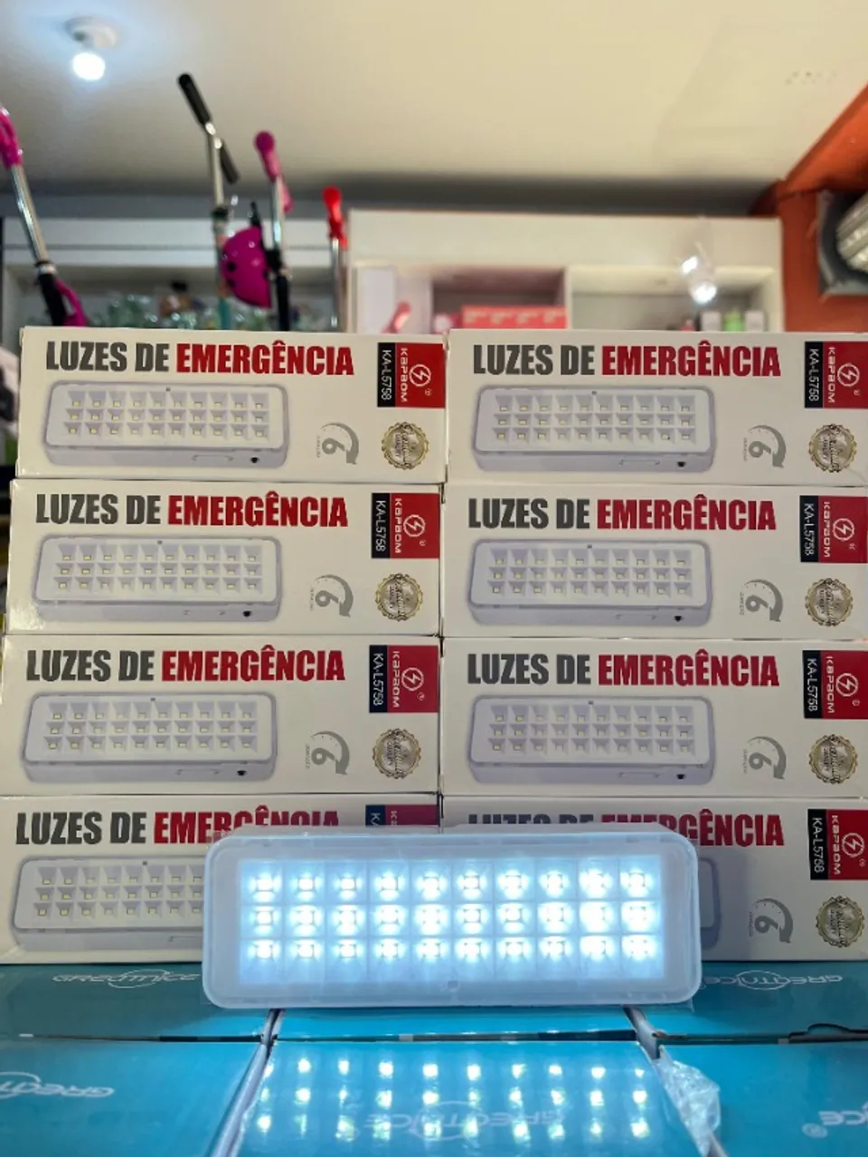 Luzes de Emergência KA-L5758