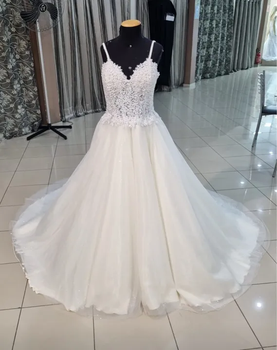 Vestido de noiva branco renda
