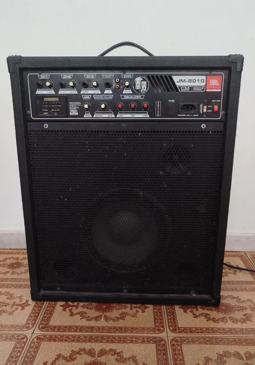 Caixa de Som Amplificada JBL JM-8010