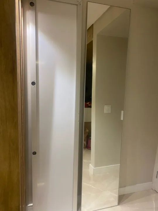Vendo 2 portas com espelho  - Foto 2