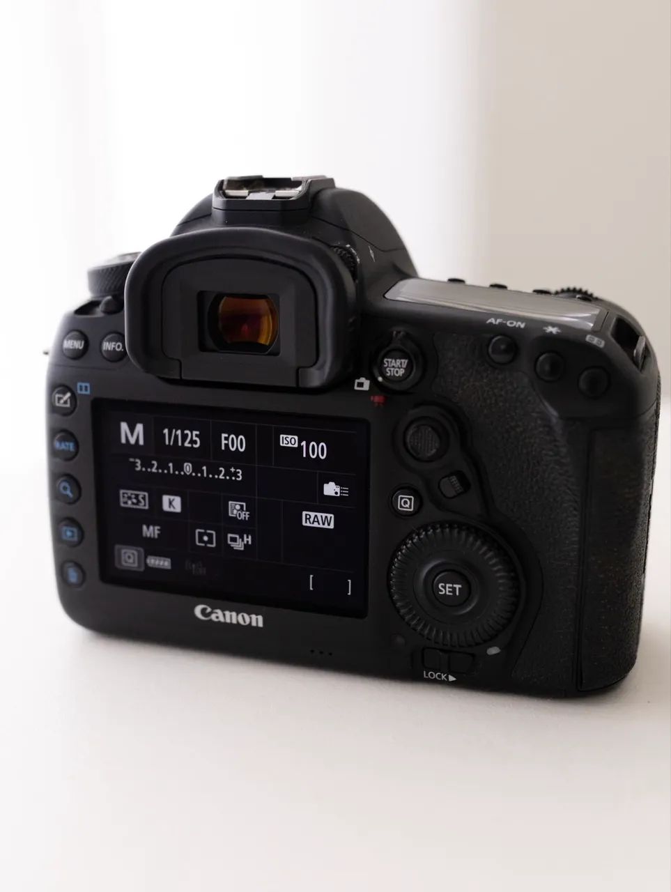 Câmera Canon 5D MARKIV - Foto 4