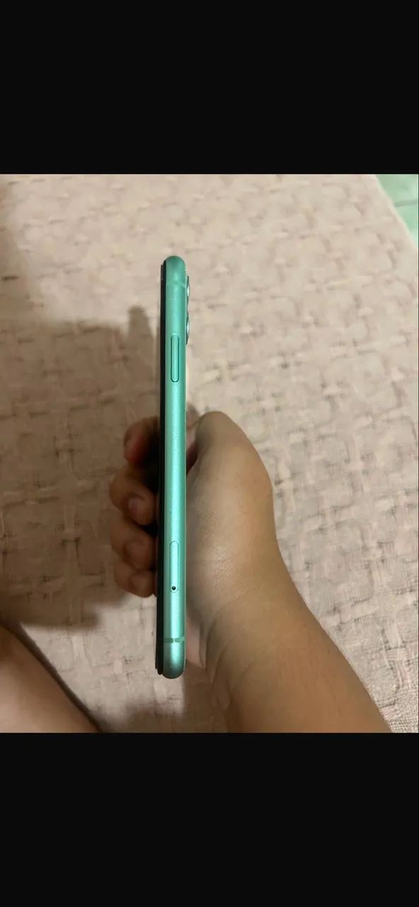 Vende-se iPhone 11 64gb