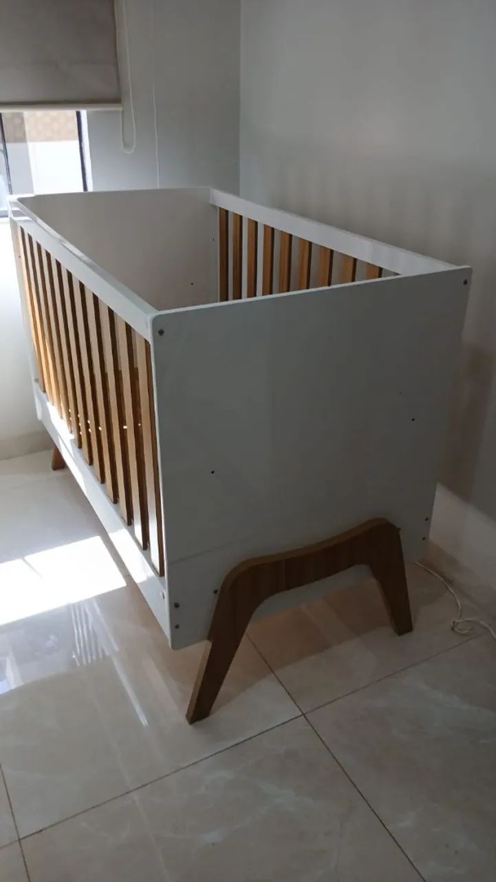 BERÇO LAQUEADO BRANCO - Foto 2