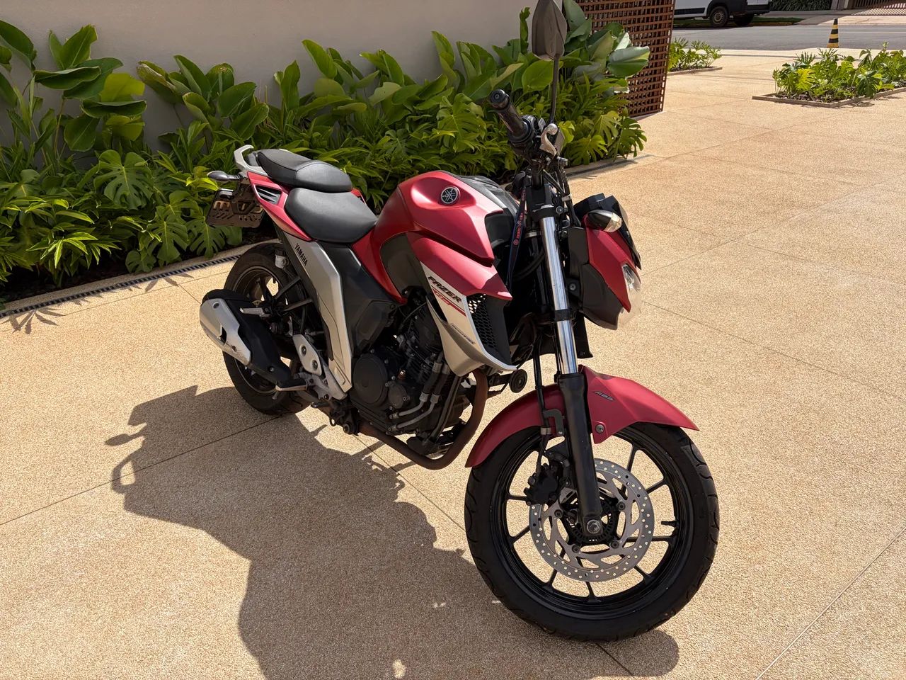 Fazer 250cc muito conservada