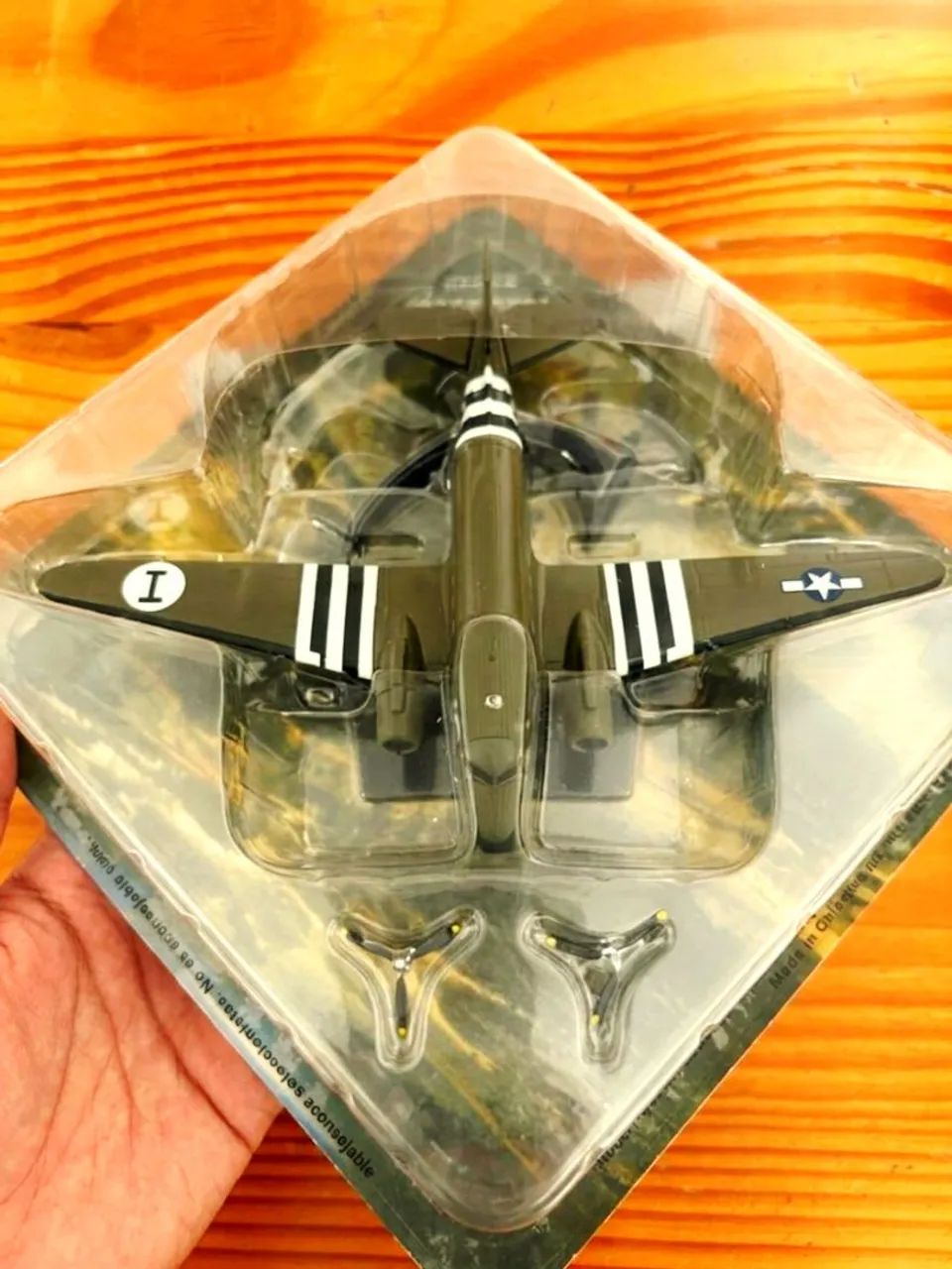 Avião miniatura Douglas C-47 Skytrain WW2 - Foto 3