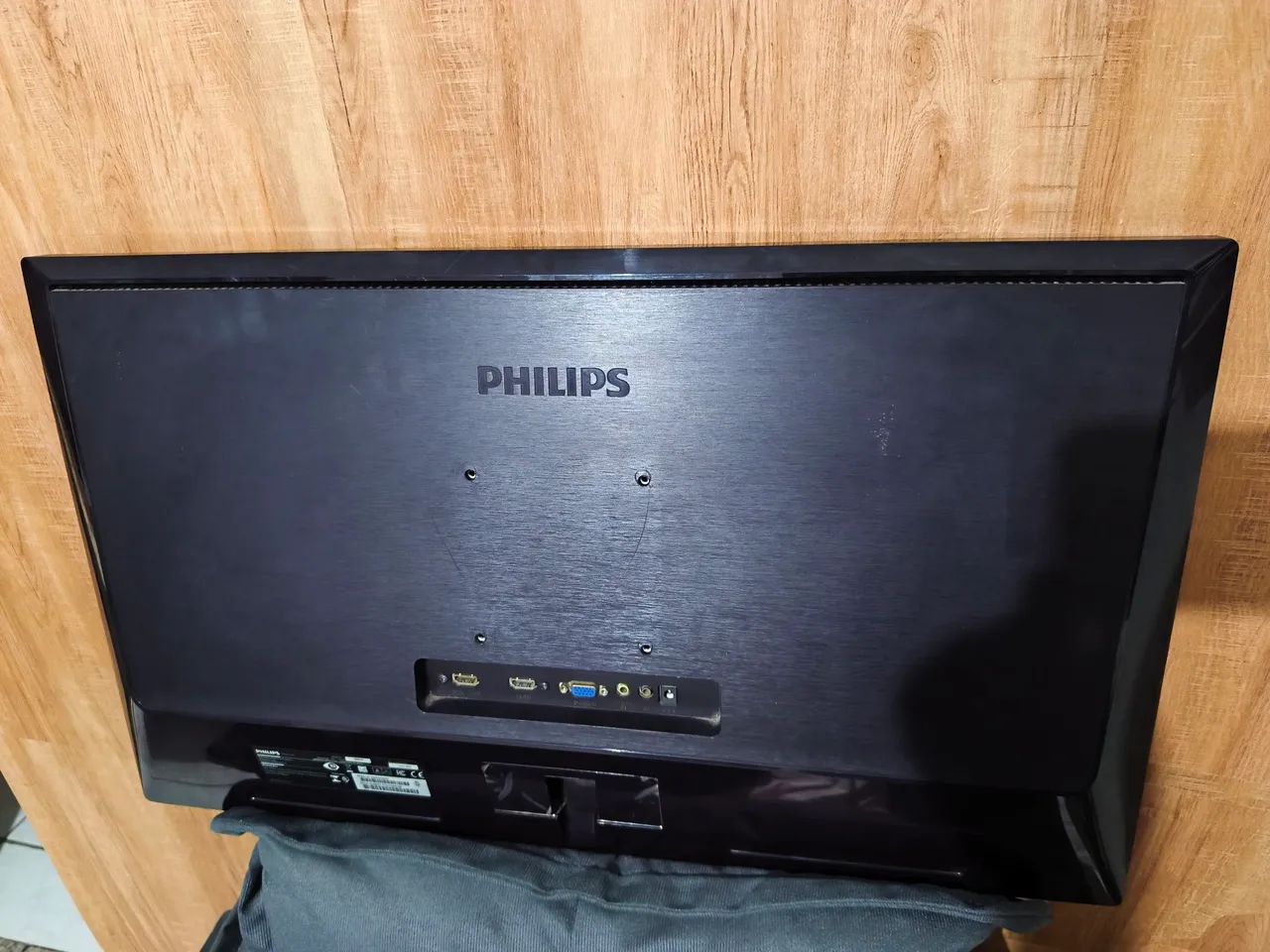Vendo monitor Philips 28 polegadas com suporte  - Foto 5