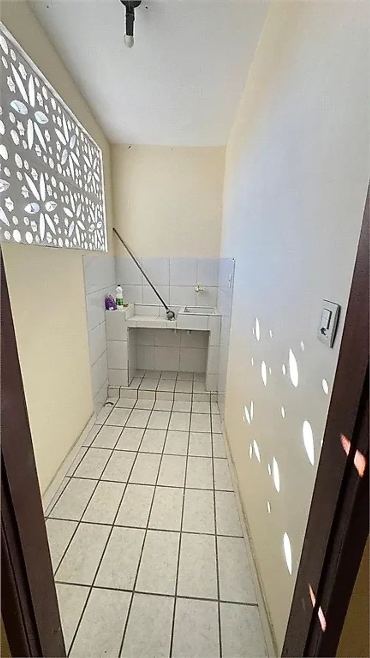 Casa 6 Quartos com 2 Suítes e 250m² - Prado - Foto 4