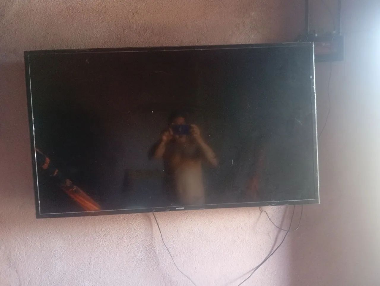 Vendo uma tv de 50 polegadas smartv 