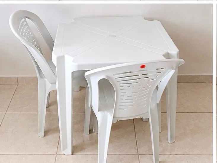 MESA COM 2 CADEIRAS - Foto 2