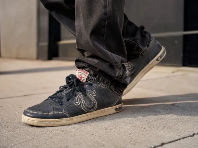 Tênis True Religion Couro Original Cinza - Tam. 43 (US 11,5)