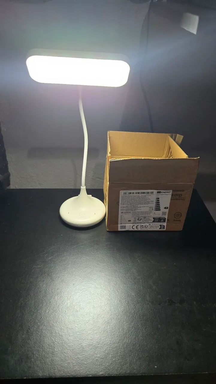 Luminária de Mesa LED Ajustável 3 Níveis Nova - Foto 5