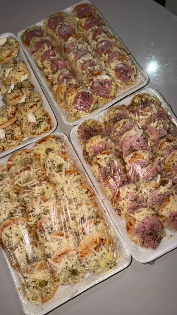 Mini Pizzas Caseira - Pre Assada  - Foto 2