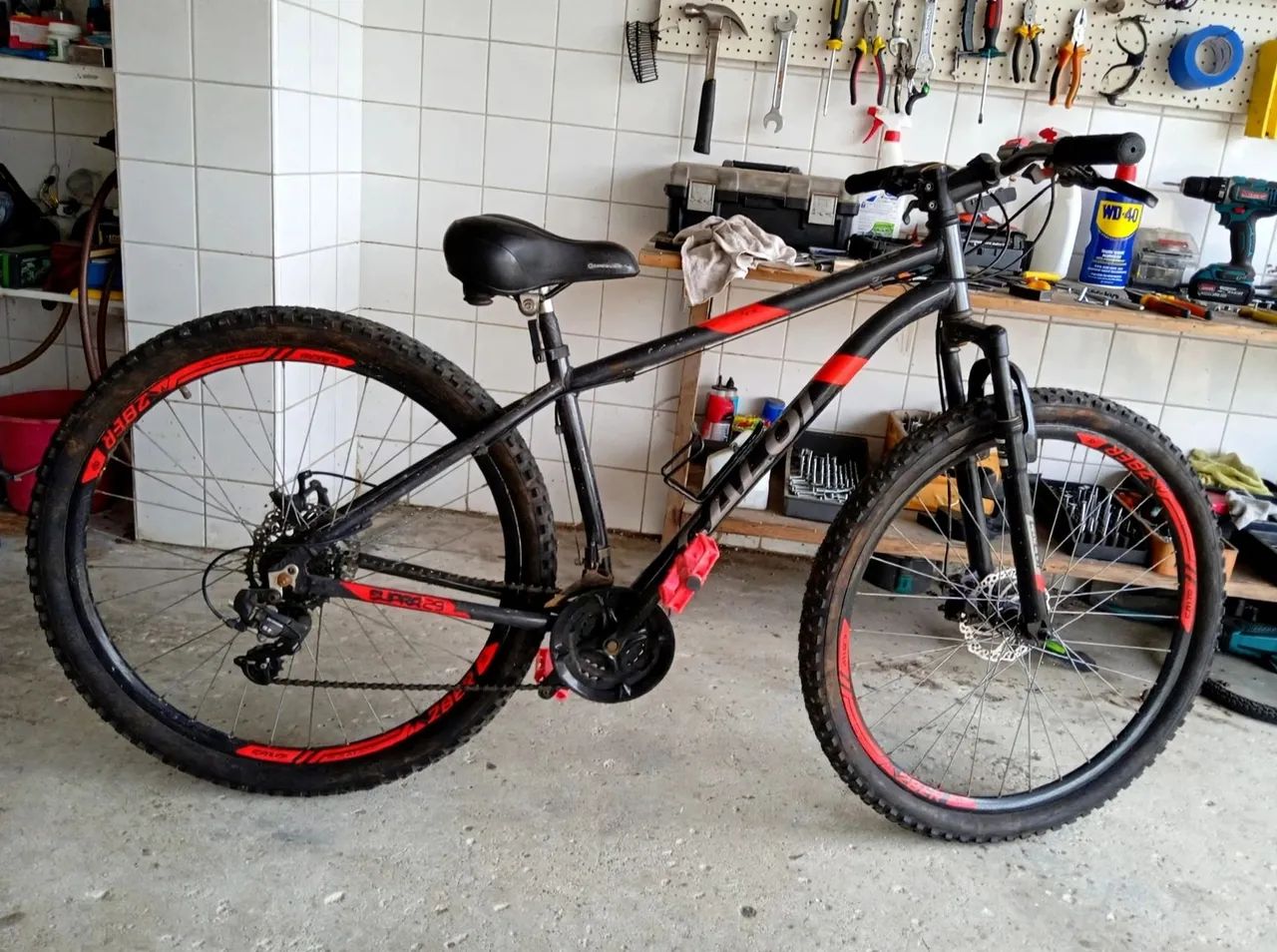 Bike aro 29 em ótimo estado funcionando todas as marchas e freios do pegar e andar - Foto 2