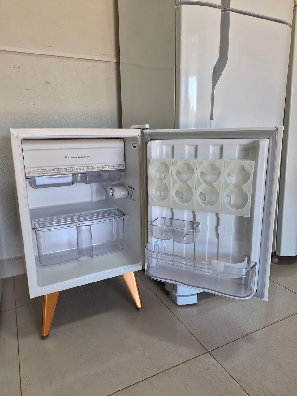 Frigobar Brastemp modelo retrô 76 litros  - Foto 5
