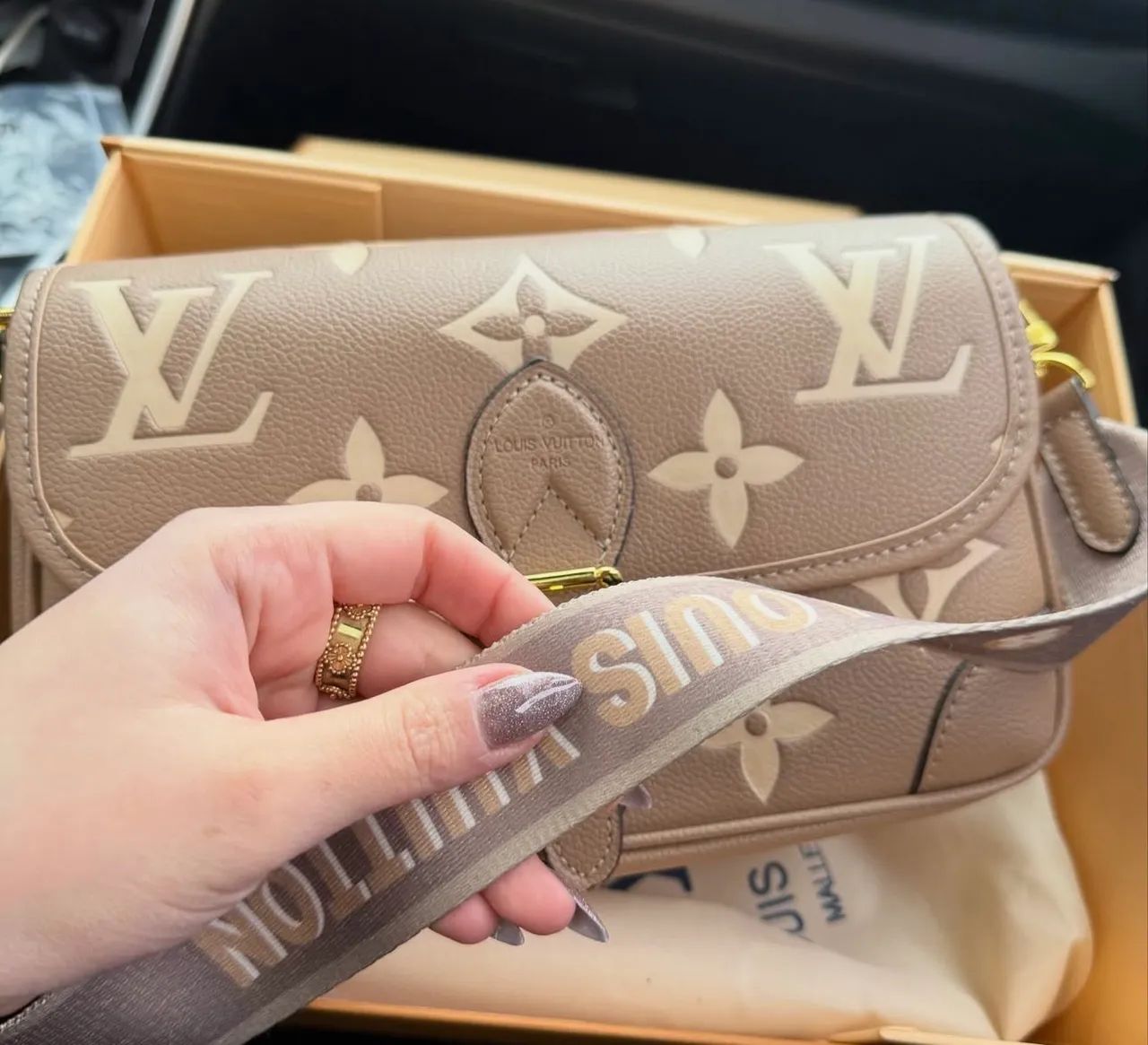 Bolsa Diane Satchel - Louis Vuitton  - Foto 3